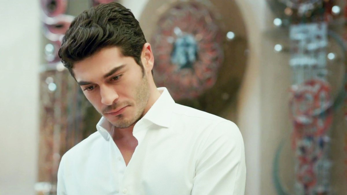 Бурак Денис турецкий актер