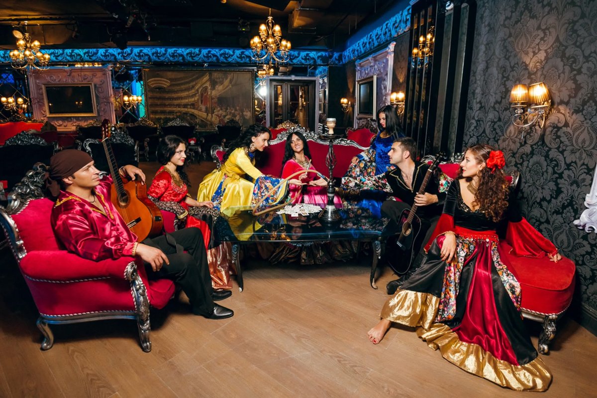 Цыганский ансамбль