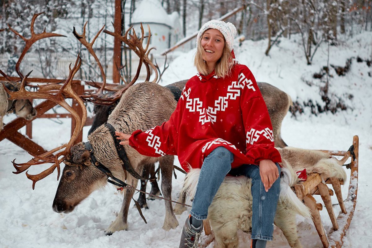 Оленья ферма красная красная Поляна Сочи
