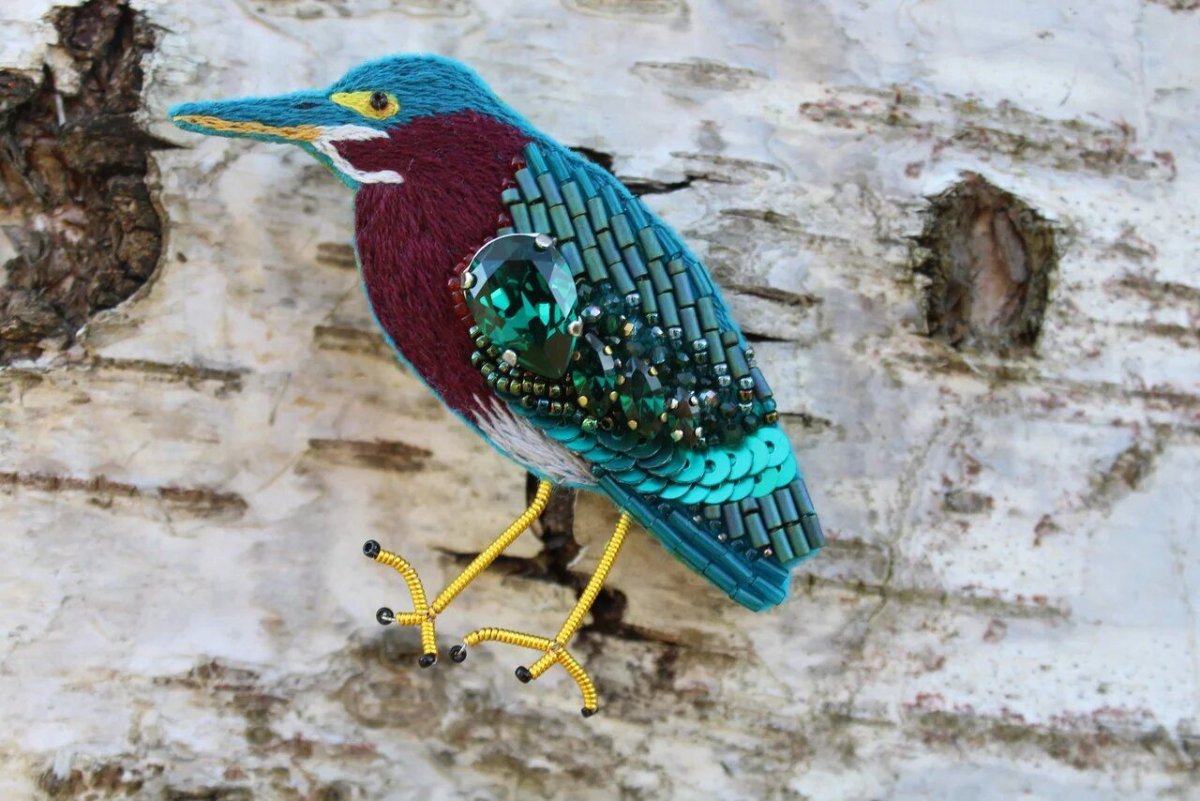 Зеленая птица в сибири