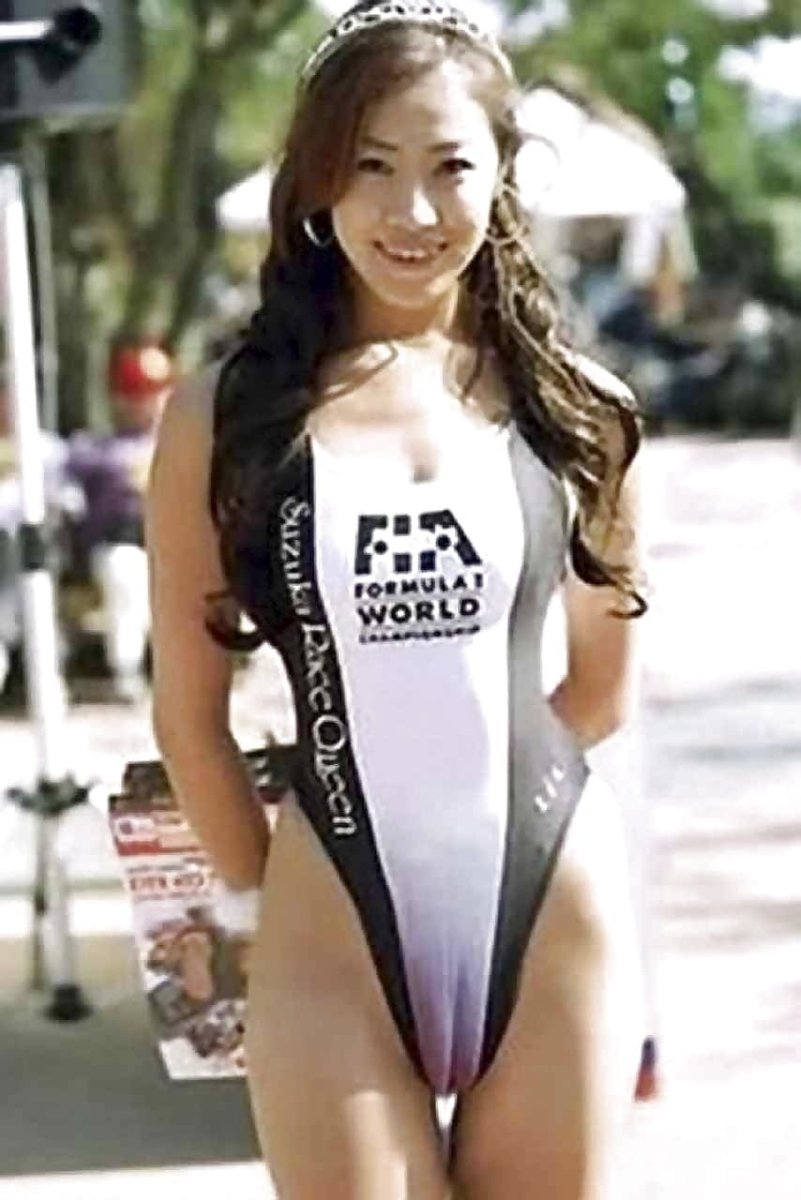 Азиатские девушки купальники