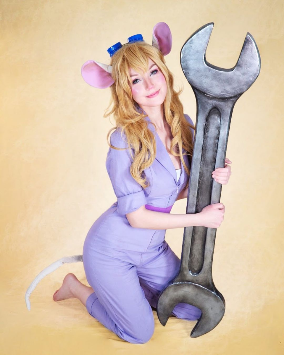 Гаечка из чип и Дейл косплей