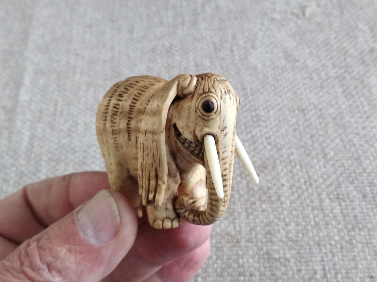 Фигурка полосатик