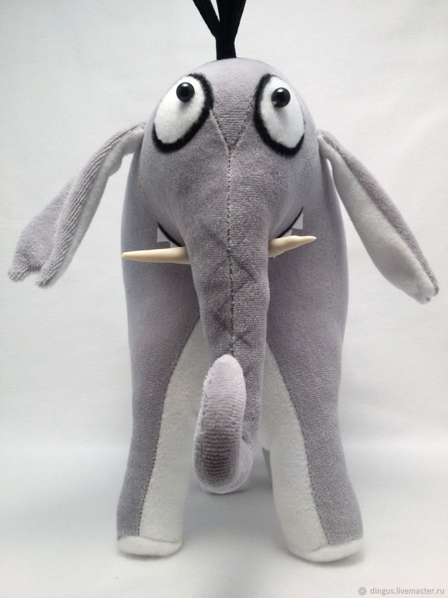 Слон редкий полосатый из мультика