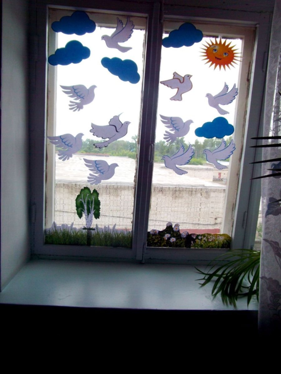 Голуби для оформления окон