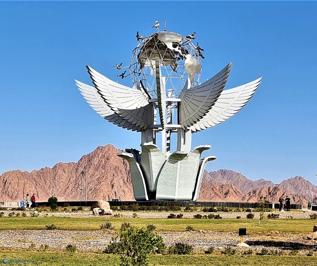 Египет Шарм Эль Шейх монумент