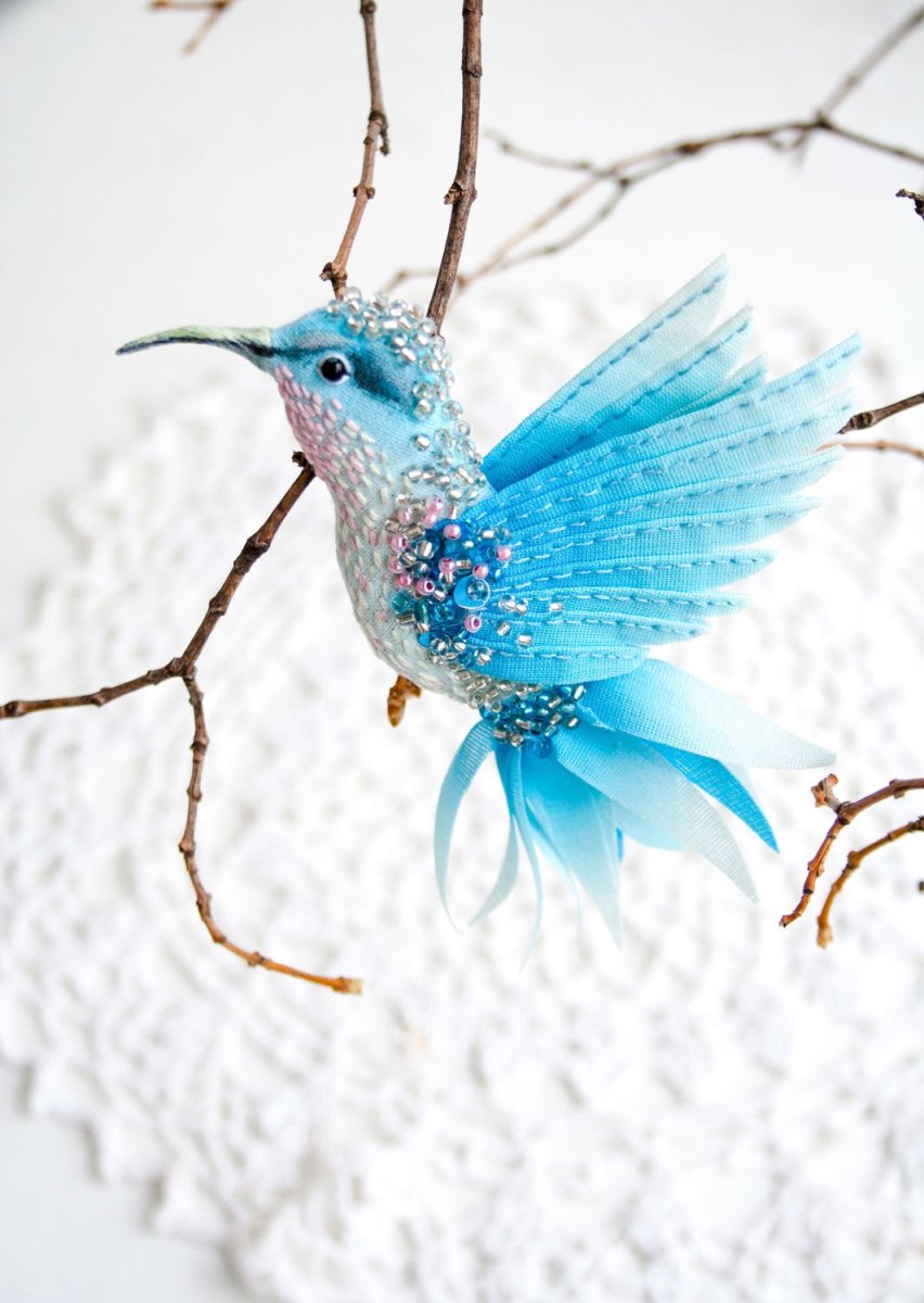 Брошь Колибри