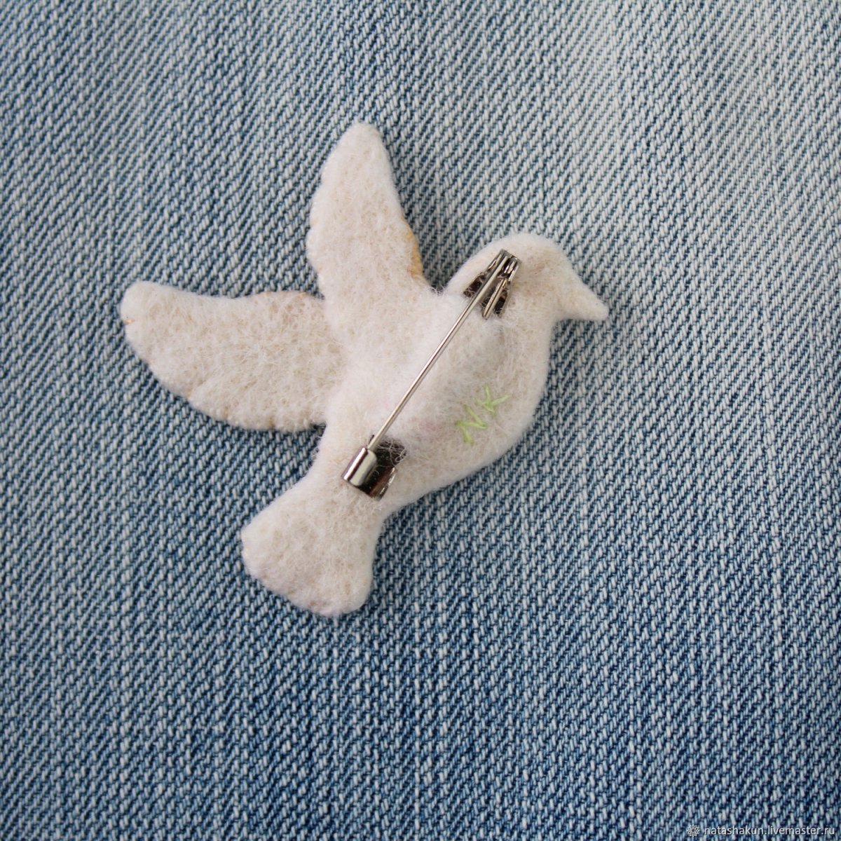 Брошь голубь из фетра
