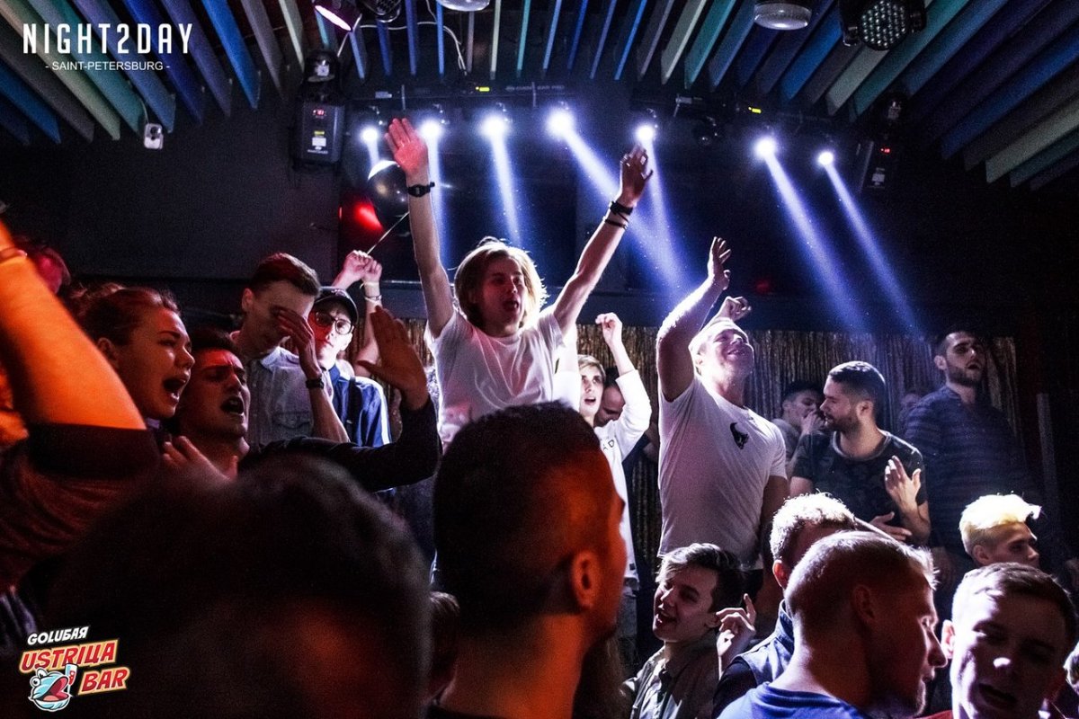 Устрица в Питере бар