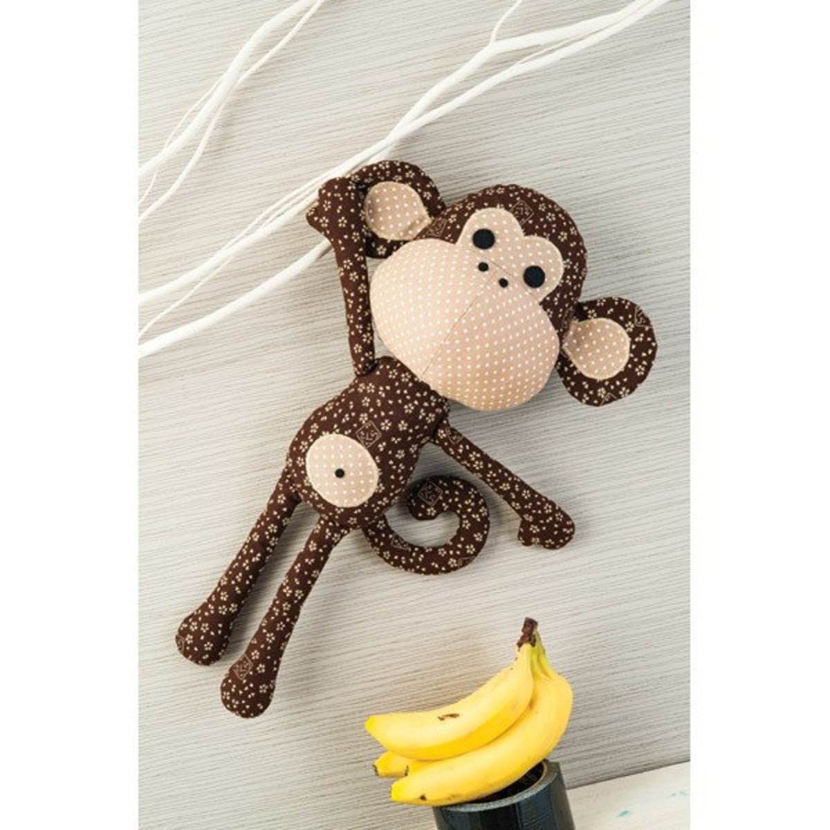 Поделка обезьянка