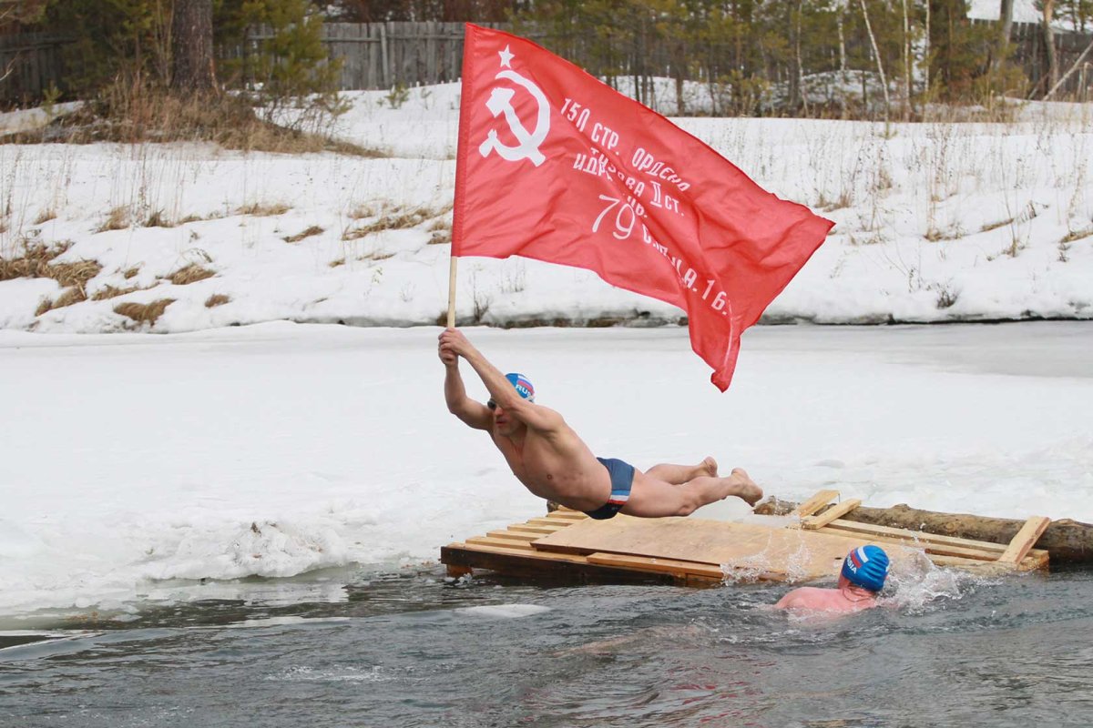 Купание зимой моржи