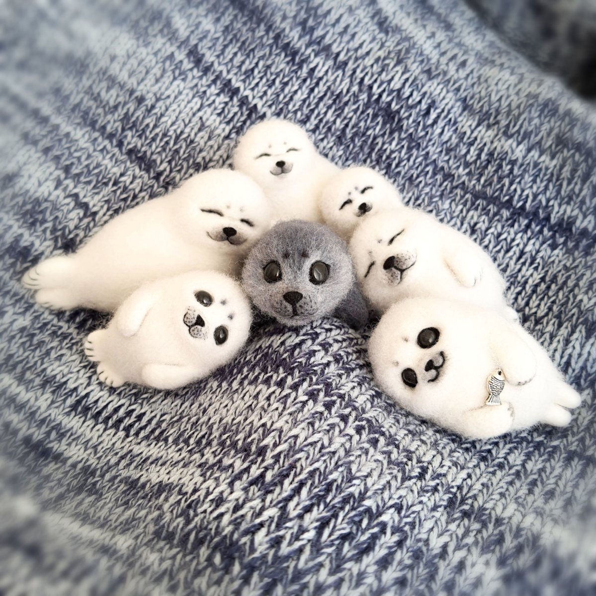 Нерпа из полимерной глины