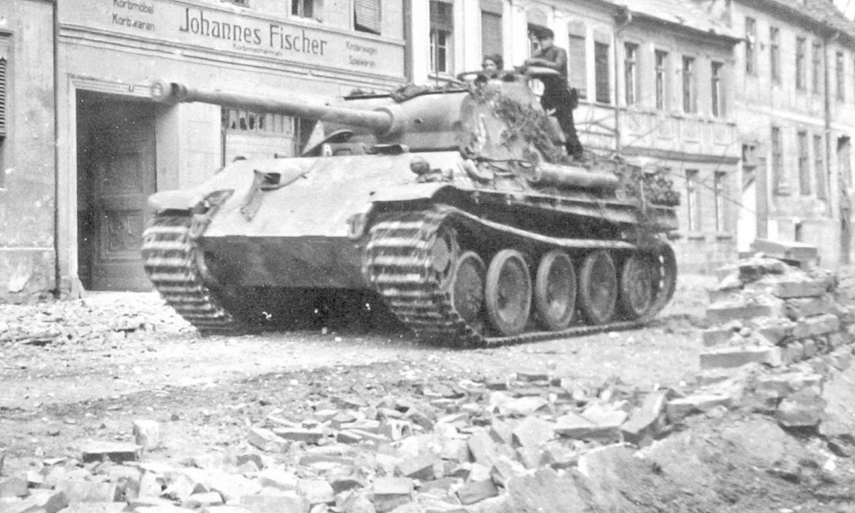 Танк пантера 1945
